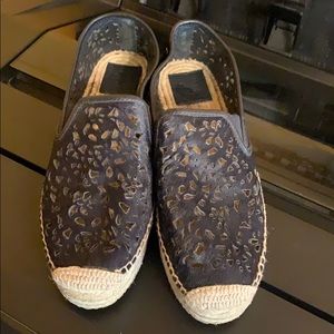 Tory Burch cow hide black wedge 11M shoe